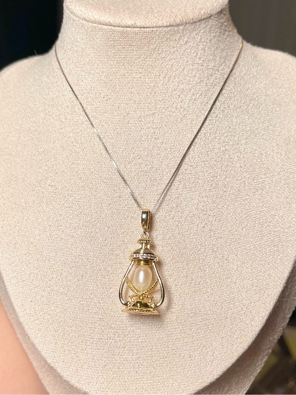 Freshwater Pearl Lantern Pendant - Gold-tone